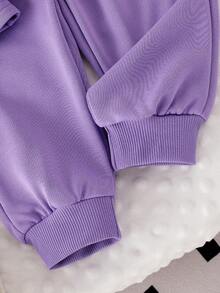 2 件套女婴时尚休闲套装，字母和蝴蝶印花长袖连帽运动衫上衣和字母印花紫色裤子 - 紫色 - 查看 8