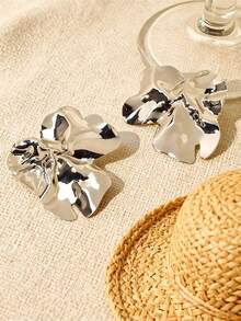 1 Pair Geometric Chic Metal Stud Earrings, Suitable For Wedding, Party And Daily Wear