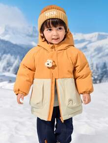 Balabala Jaqueta infantil com capuz e estampa colorblock, ideal para o inverno de 2025 e para aquecer os olhos.