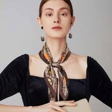 Relang Fashion Silk Satin Head Scarf For Women Hair Bandana Hair Scarf Wrap Neck Scarf For Women 27.5*27.5 Inches - 棕色 - 查看 7