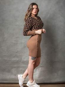 VESTIDO TEJIDO DE DAMA PERFECTO PARA ESTA TEMPORADA DE OTOÑO INVIERNO, CON SUERTER GRAFICO DE LINEAS - Beis - Ver 2