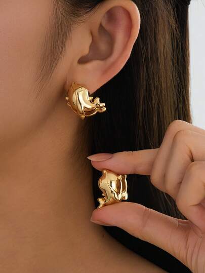 1 Pair Cute Minimalist Dolphin Shaped Stud Earrings, Suitable For Women's Daily Wear