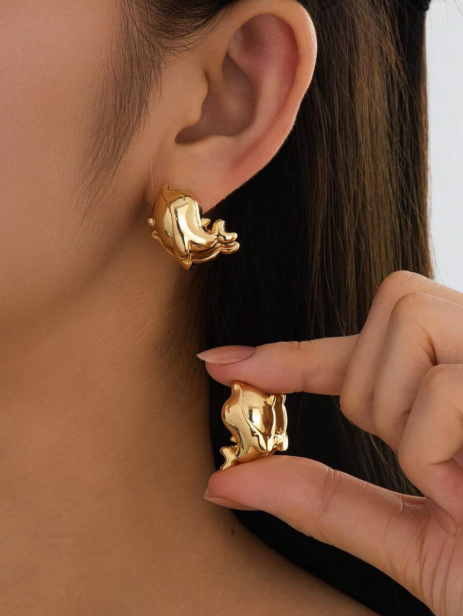 1 Pair Cute Minimalist Dolphin Shaped Stud Earrings, Suitable For Women's Daily Wear - Dolphin Earrings - View 1
