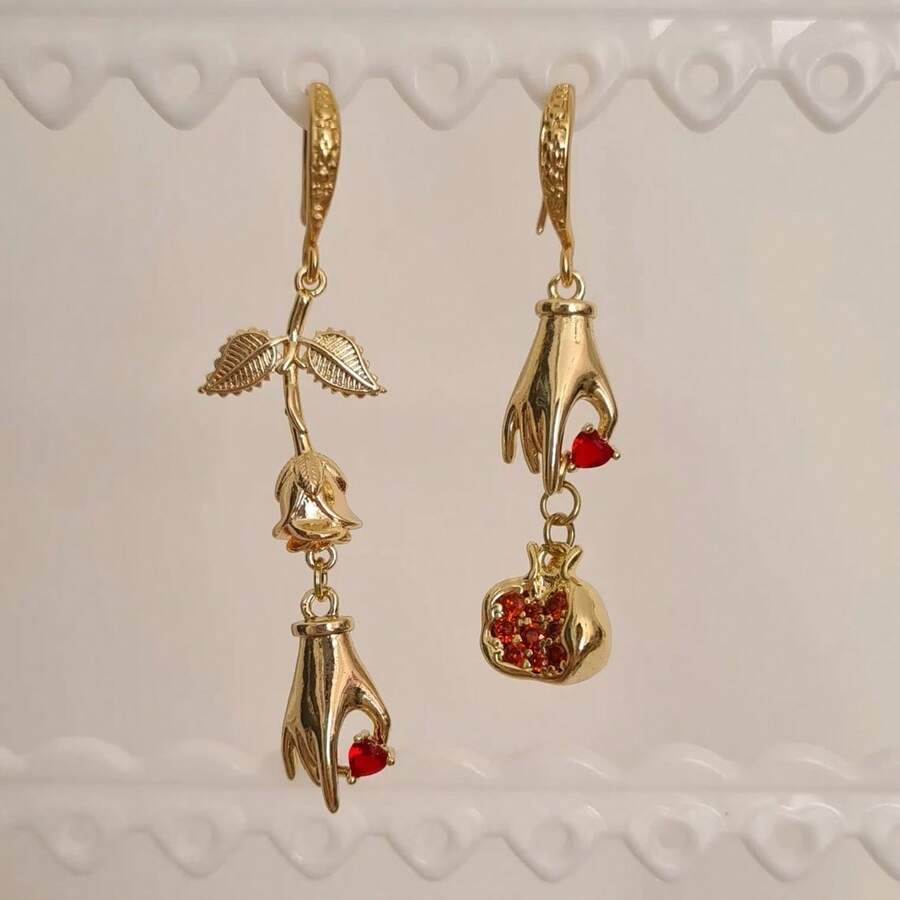 Retro-Style Asymmetrical Rose Pendant Earrings, Unique Pomegranate Finger-Shaped Charm, Women's Pendant Earrings, Jewelry Gift. - 1 對 - 查看 1