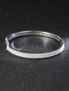 1件S925纯银手镯，镶嵌满钻，闪耀优雅，适合晚宴、婚礼等正式场合，也是生日、周年纪念日、圣诞节的绝佳礼物。 - 銀色 - 查看 2