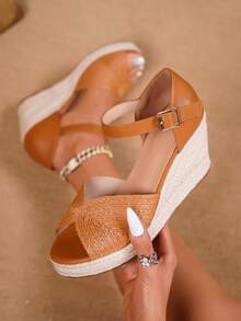 女士坡跟凉鞋，拉菲草编织露趾搭扣高跟鞋，时尚夏季派对及度假高跟凉鞋 - 棕色 - 查看 5