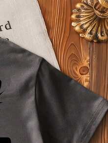 Young Boy Cartoon Print Short Sleeve T-Shirt - Dark Grey - View 7