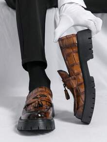 Mocassins Casuais Masculinos, Estilo Retrô Xadrez com Decoração de Borla, Adequado para Casamento, Uso no Escritório