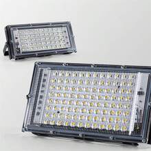 Foco LED exterior, impermeable, con soporte, ángulo ajustable, alto brillo, bajo consumo de energía, fabricado en aluminio de alta calidad.