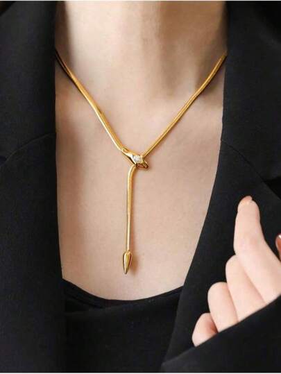 1 Stück Zirkonia Titan Stahl Schlangen Halskette, leicht luxuriöses hochwertig aussehendes Kropfband, Edelstahl Schlüsselbein Kette, mehrschichtige schlangen-förmige Schlüsselbein Kette, Damen leicht luxuriöses individuelles Design temperamentvolle vielseitige Halskette