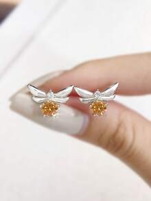 1Pair Classic Exquisite 0.5CT Little Bee Moissanite Diamond Drop Earrings S925 Sterling Silver Wedding Earrings Engagement Stud Earrings Luxury Jewelry For Gifts Girls Women Anniversary - Bee Moissanite Earrings-0.5ct - View 2