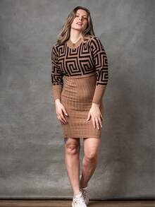 VESTIDO TEJIDO DE DAMA PERFECTO PARA ESTA TEMPORADA DE OTOÑO INVIERNO, CON SUERTER GRAFICO DE LINEAS - Beis - Ver 3