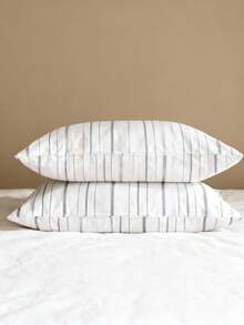 Bộ 2 vỏ gối in họa tiết, chất liệu cotton pha Thổ Nhĩ Kỳ – 80% cotton, 20% polyester – Cực kỳ mềm mại, bền chắc và thoáng khí với chi tiết cúc gỗ trang nhã – Kích thước tiêu chuẩn 50x70 cm – Bộ đồ giường ngủ phong cách và thoải mái – Sản xuất tại Thổ Nhĩ Kỳ - Màu Đỏ Sâu - Xem 2