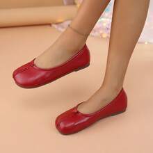 2026 New Red Soft Leather Split-Toe Mule Shoes | Retro Low-Cut Slip-On Shoes, Versatile For Commuting, Dating, Mid-Autumn Festival, National Day, Christmas, Halloween, Thanksgiving, And Daily Wear - Red - View 8
