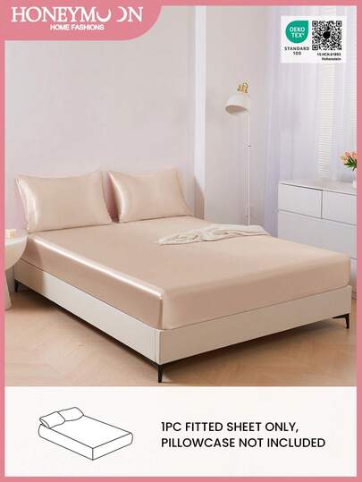 1 bộ ga trải giường bằng satin màu sâm panh, phù hợp với nệm có độ dày từ 15" đến 17", mềm mại và thoáng khí, chống nhăn, kiểu dáng khách sạn sang trọng, có chun co giãn toàn bộ, túi sâu, phù hợp với giường đơn, giường đôi, giường cỡ Queen và King. Bộ đồ dùng thiết yếu cho gia đình và ký túc xá, đạt chứng nhận Oeko-Tex.