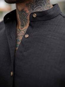 Men's Short Sleeve Priest Collar Shirt – Premium Quality, Perfect Fit, Light And Fresh Fabric, Easy To Iron. - 深色水洗藍 - 查看 2