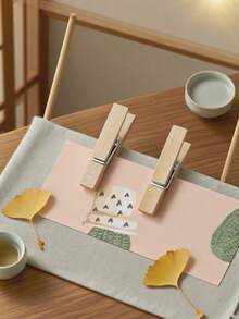 10/50/100个迷你照片夹，天然木质夹子，适用于照片夹、工艺装饰，小巧精致，木质迷你夹子，可用于工艺品展示、衣物悬挂、装饰画、鸡尾酒会、婚礼、房间装饰等场合。 - 彩色 - 查看 11