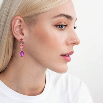 1 par de pendientes con colgante de gota de agua con gemas de vidrio de colores y metal dorado al estilo glamoroso europeo y americano, adecuados para fiestas, moda y fotografía callejera, hechos a mano con formas, colores y patrones variados