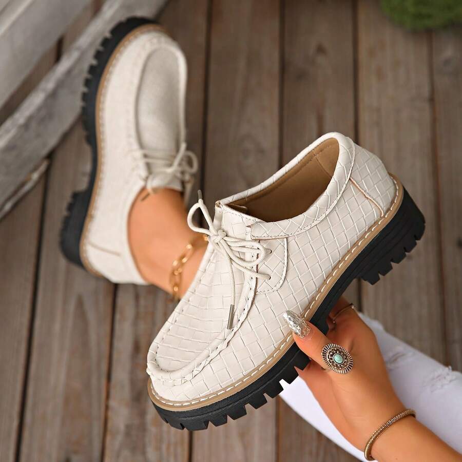 2025 Autumn New Arrival Plus Size Canvas Shoes, Solid Color Slip-On Casual Platform Loafers For Women - Beige - View 1