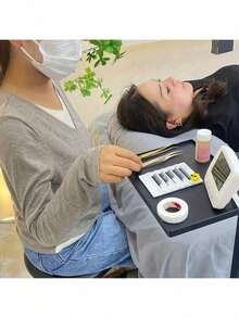 1 Stück ABS-Material Wimpernhalter Halterung, kompatibel mit Mondlicht Lampe & Ring Licht Wimpernwachstum Organizer Zubehör mit Klappsicherung. 1 Stück Wimpernverlängerungs-Tablett Halter - schwere Basis, keine Stromversorgung/Batterie erforderlich, kompatibel mit Mondlampe & Ringlicht, geeignet für professionelles Make-up, Zuhause, Salon und Fotografie - Wimpern Organizer Tablett, Kosmetik Zubehör, minimalistisches Design, strapazierfähiges ABS-Material, alkoholfrei, tragbares Schönheitswerkzeug für Zuhause, kompaktes Design, langanhaltend