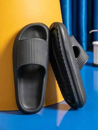 1双男士厚底浴室云朵拖鞋防滑家居人字拖凉鞋女士时尚软底EVA室内拖鞋