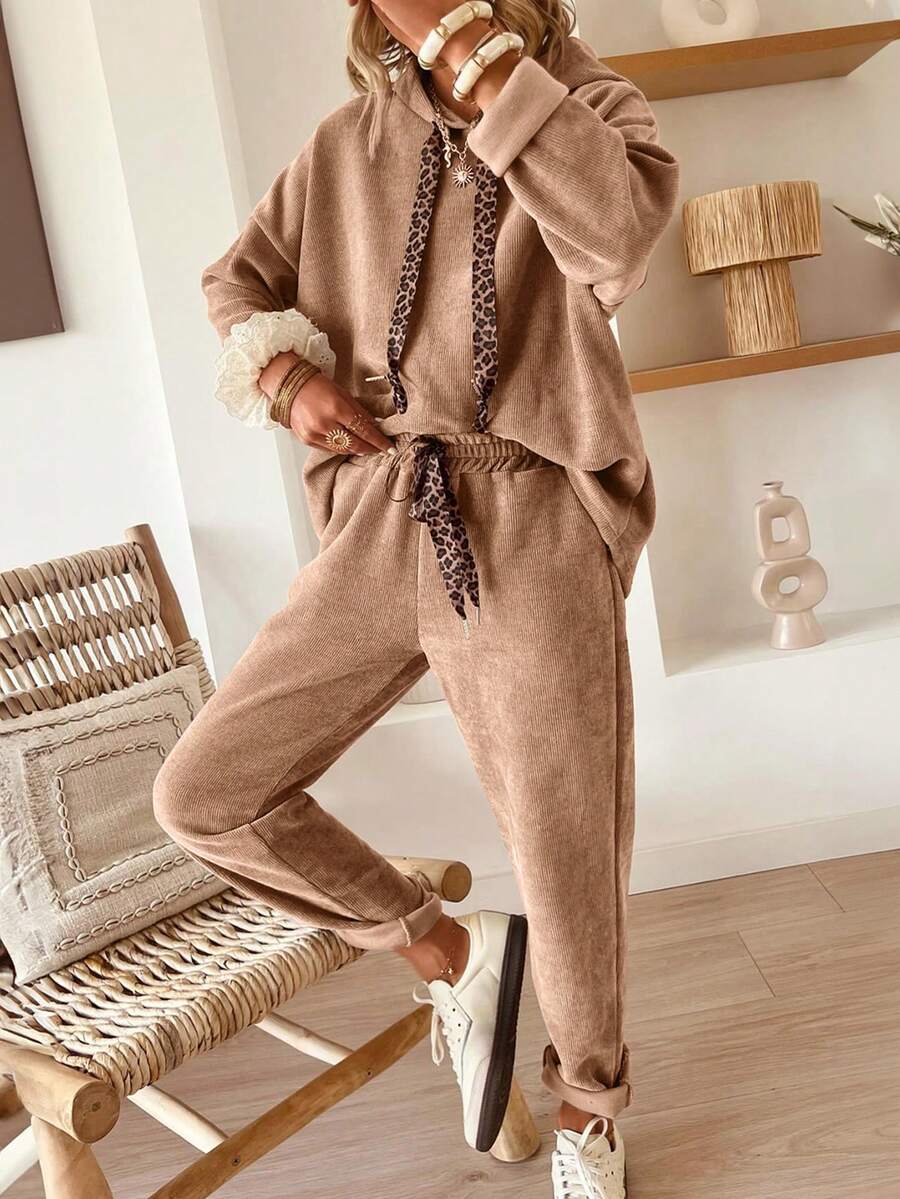 Acelitt 冬季女士深卡其色豹纹抽绳套头连帽衫和高腰灯芯绒裤套装 - 棕色 - 查看 1