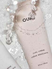 OUAI 卷发定型霜 - 滋润并增强卷发 - 蕴含巴巴苏油、椰子油、亚麻籽油和奇亚籽油 - 不含硫酸盐、对羟基苯甲酸酯、邻苯二甲酸酯和硅酮的卷发增强产品 (236毫升/8液盎司) - 236ml - 查看 9
