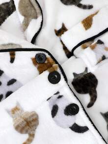 2 piezas Conjunto de pijama de franela para mujer, parte superior con cierre de botones de solapa de manga larga, pantalón largo, ropa de casa gruesa y cálida para otoño/invierno, estampado de gatitos en todo el diseño, ropa cómoda