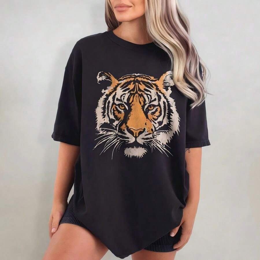 Vintage Tiger Tee - Retro Animal T-Shirt, 90s Animal Gift For Tiger Lover, Wild Cat Shirt, JungleTiger Graphic Tee220G Heavyweight1830% CottonT-Shirt - 黑色3 - 查看 1