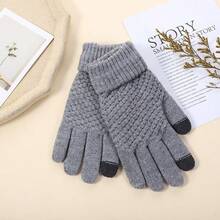 1pair Winter Double-Layer Fleece Gloves With Touch Screen Soft Skin-Friendly Knitted Gloves, Thickened Fleece, Windproof, Non-Slip, Warm And Cold-Resistant, Keep You Warm In Cold Weather. Perfect For Parties, Driving, Cycling, Hiking, Traveling, Outdoor Skiing And Halloween Accessories.Unisex