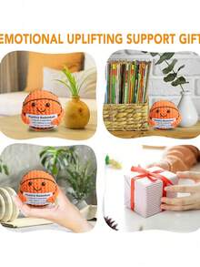 1件趣味钩针迷你篮球礼物，送给篮球爱好者，男女篮球运动员的生日礼物，充满情怀的钩针手工编织篮球玩偶，为餐桌注入运动活力！可爱的造型搭配鼓舞人心的标语。工作累了，捏一捏就能立刻补血。 - 彩色 - 查看 3