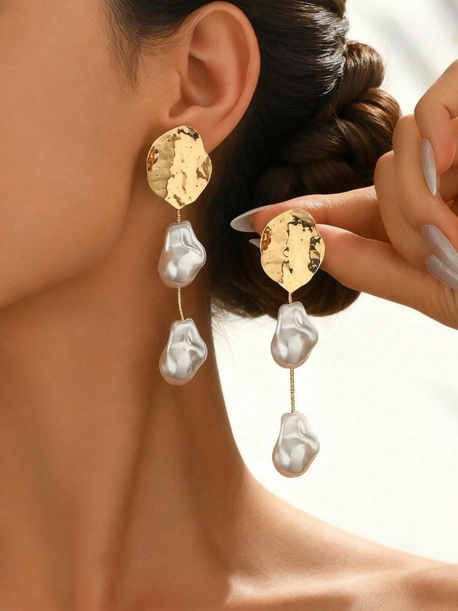 1 Pair Fashionable Elegant Gold Hammered Disc & Faux Pearl Dangle Earrings For Women, Suitable For Daily Wear, Dates, Parties And Gatherings, New Jewelry Accessory - Multicolor - View 1
