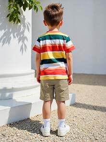 4-8岁男童彩色条纹上衣和卡其色短裤套装，轻便舒适，适合游乐场、海滩和日常穿着