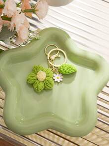 1pc Handmade Delicate Cream Puff, Green Leaf Keychain, Key Chain, Key Ring, Unisex Gift, Christmas Decoration, Christmas Gift, Gift For Friends, Gift For Mom, Teacher Gift, Men's Car Accessories, Bag Pendant