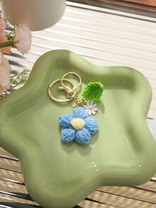 1pc Handmade Delicate Cream Puff, Green Leaf Keychain, Key Chain, Key Ring, Unisex Gift, Christmas Decoration, Christmas Gift, Gift For Friends, Gift For Mom, Teacher Gift, Men's Car Accessories, Bag Pendant