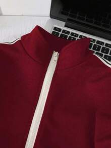 Set di abbigliamento attivo alla moda per ragazze, top con chiusura lampo, collo alto e design a strisce laterali + pantaloni dritti con strisce laterali, set di abbigliamento sportivo elegante per primavera/autunno, adatto per uso casual quotidiano e leggero esercizio, attività all'aperto