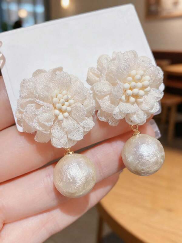 1 par de pendientes minimalistas de flores y perlas falsas, elegantes y únicos, adecuados para fiestas, bodas, uso diario y festivales de mujeres