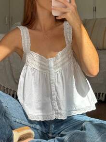 Women Y2K Eyelet Lace Tank Top Floral Lace Eyelet Sleeveless Crop Top Summer Boho Hollow Out Peplum Camisole Vest Going Out Babydoll Tops Streetwear - 白色 - 查看 2