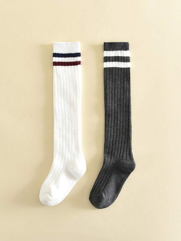 زوجان من الجوارب الطويلة فوق الركبة المخططة للأطفال، جوارب طويلة ناعمة ومريحة وقابلة للتنفس لزي كرة القدم/الرياضي للمراهقين والأطفال الصغار