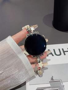 Correa de reloj de cadena de metal de concha de estrella compatible con Galaxy Watch 7/6/5/4 (40mm, 44mm, 47mm, 46mm, 41mm), Galaxy Watch 5 Pro (45mm), Galaxy Active 2, Galaxy The Watch 3 (18/20/22mm), compatible con HW Watch 5/4/3/2/1 y GT6/5/4/3/2, así como HW Watch Fit3/Fit4 y HW Band 8/9/10 NFC - Blanco - Ver 6