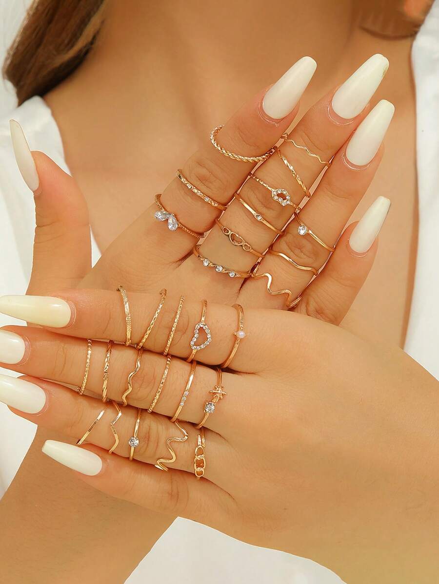 28 Pieces/Set Of Creative Geometric Heart Shaped Girl's Multi Joint Layered Ring Set With Thin Lines