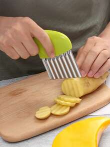 Crinkle Cutter Stainless Steel Potato Carrot Chip Vegetable Crinkle Wavy Chopper Cutter French Fry Slicer