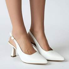 Scarpin Moda Feminina Slingback Salto Taça Médio 5cm Versátil Elegante e Confortável Bico Fino - Branco - Visão 2