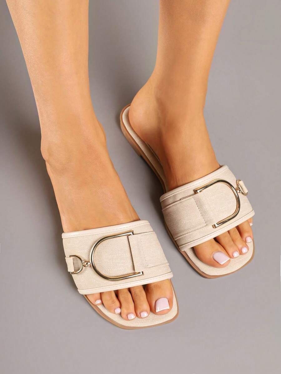 Sandálias femininas casuais de verão, macias e elegantes, com detalhes metálicos. - Bege - Ver 1