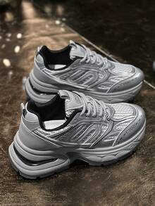 [Local Delivery][Quick Arrival]Silver Shoes Women's Sneakers Thick Sole Women's Shoes Casual And Fashionable Shoes Women's Sports Shoes Can Be Matched With Jeans  Shoes For Women Breathable And Comfortable Box Packaging - 銀色 - 查看 6