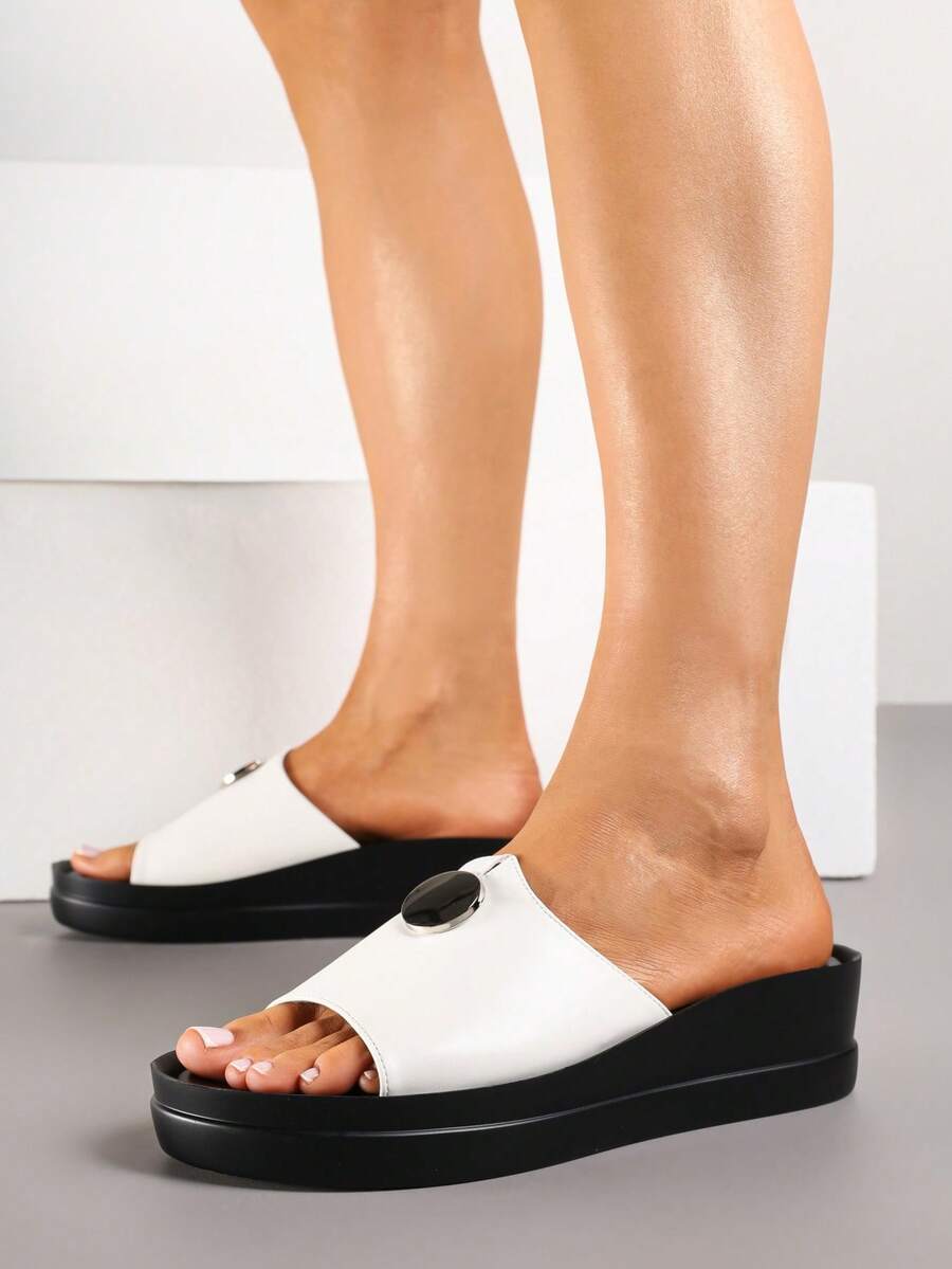 Metallic Accent Platform Slides - Casual Summer Women's Shoes - White - View 1