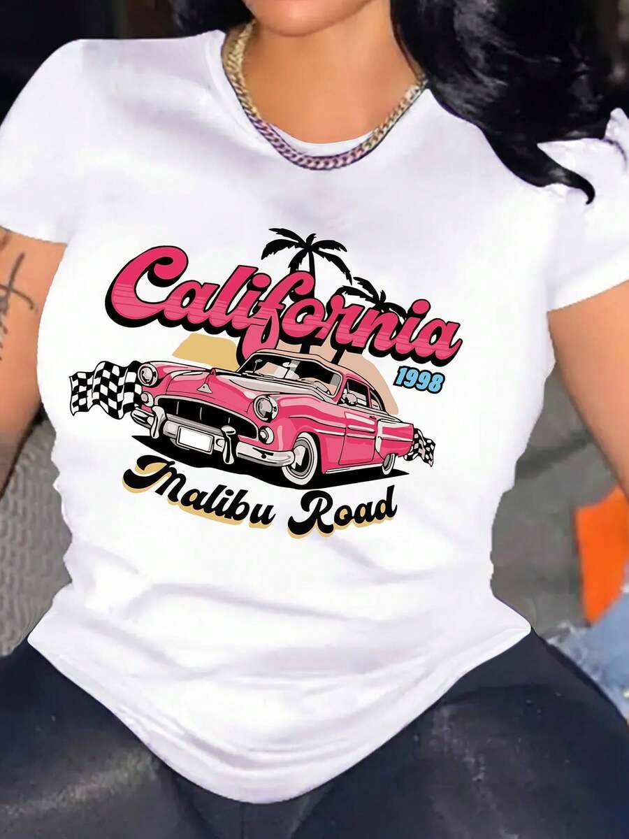 Camiseta de Mujer con Estampado de Palmera de California y Coche de Carreras Rosa - Blusa Casual de Manga Corta y Cuello Redondo, Lavable a Máquina, Apta para Todas las Estaciones, Ideal para Looks de Playa, Eventos de Carreras y Atuendos Informales