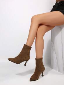 新款尖头细跟女靴，百搭时尚踝靴，优雅高跟鞋 - 棕色(細跟) - 查看 4