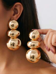 1 par de pendientes de clip con diseño geométrico metálico exagerado