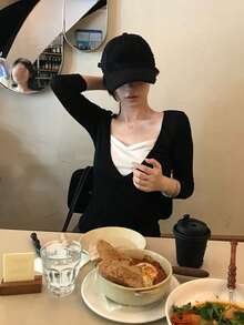 V-Neck 2 In 1 Slimming Undershirt - Black - View 8